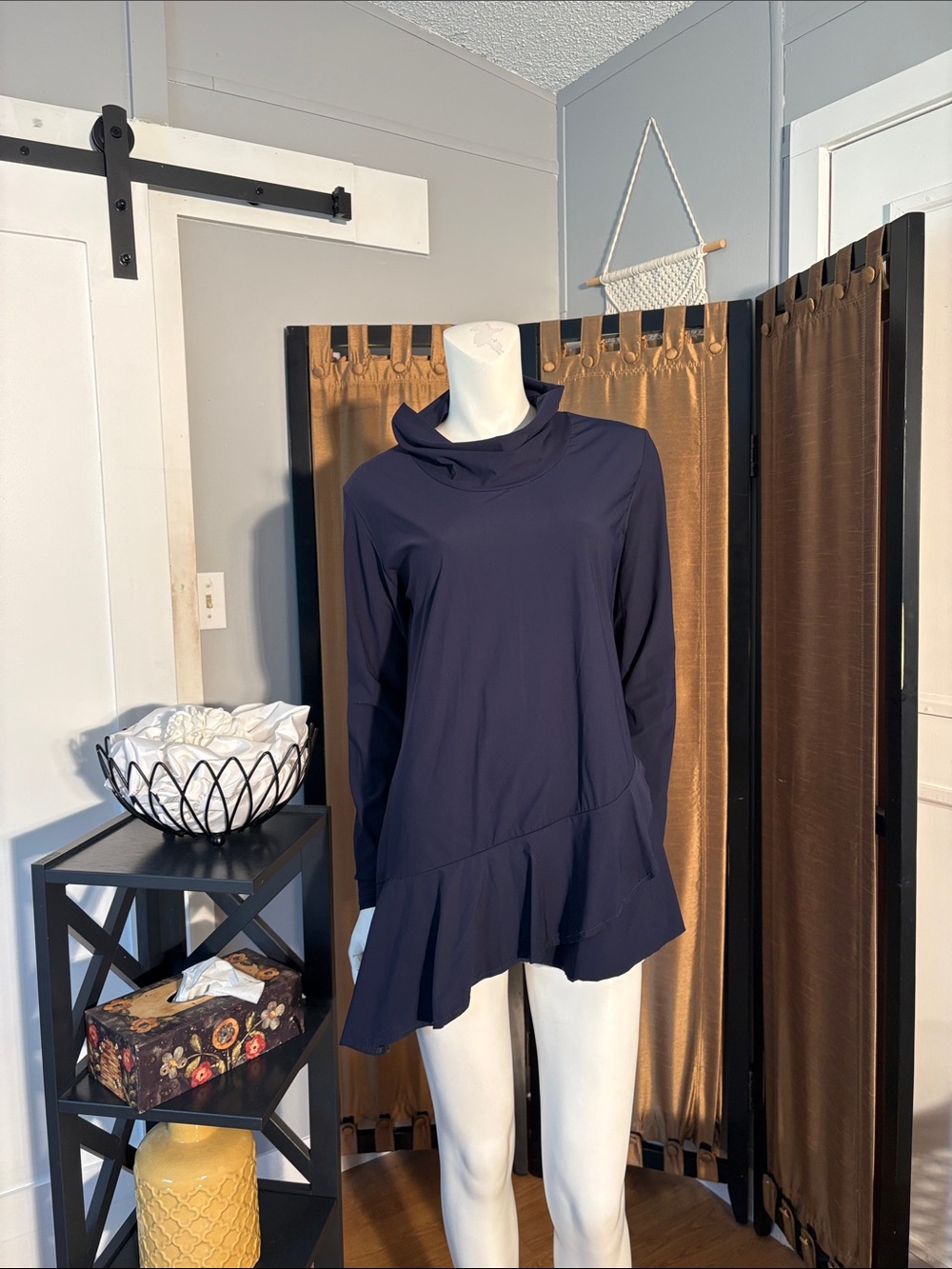 Talia Benson 100 Percent Viscose Asymetric Top
